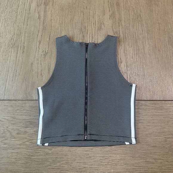 Adidas Women’s Tank Top Size Small Black and White striped - Picture 4 of 7